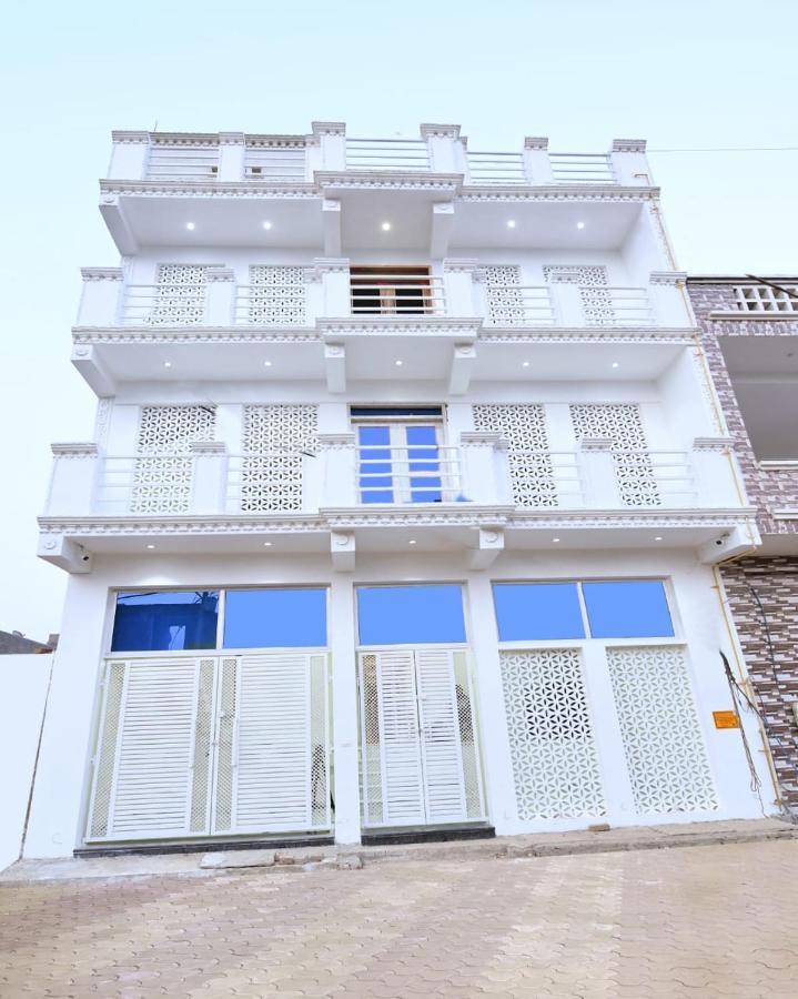 Hn Palace Homestay آغْرا المظهر الخارجي الصورة