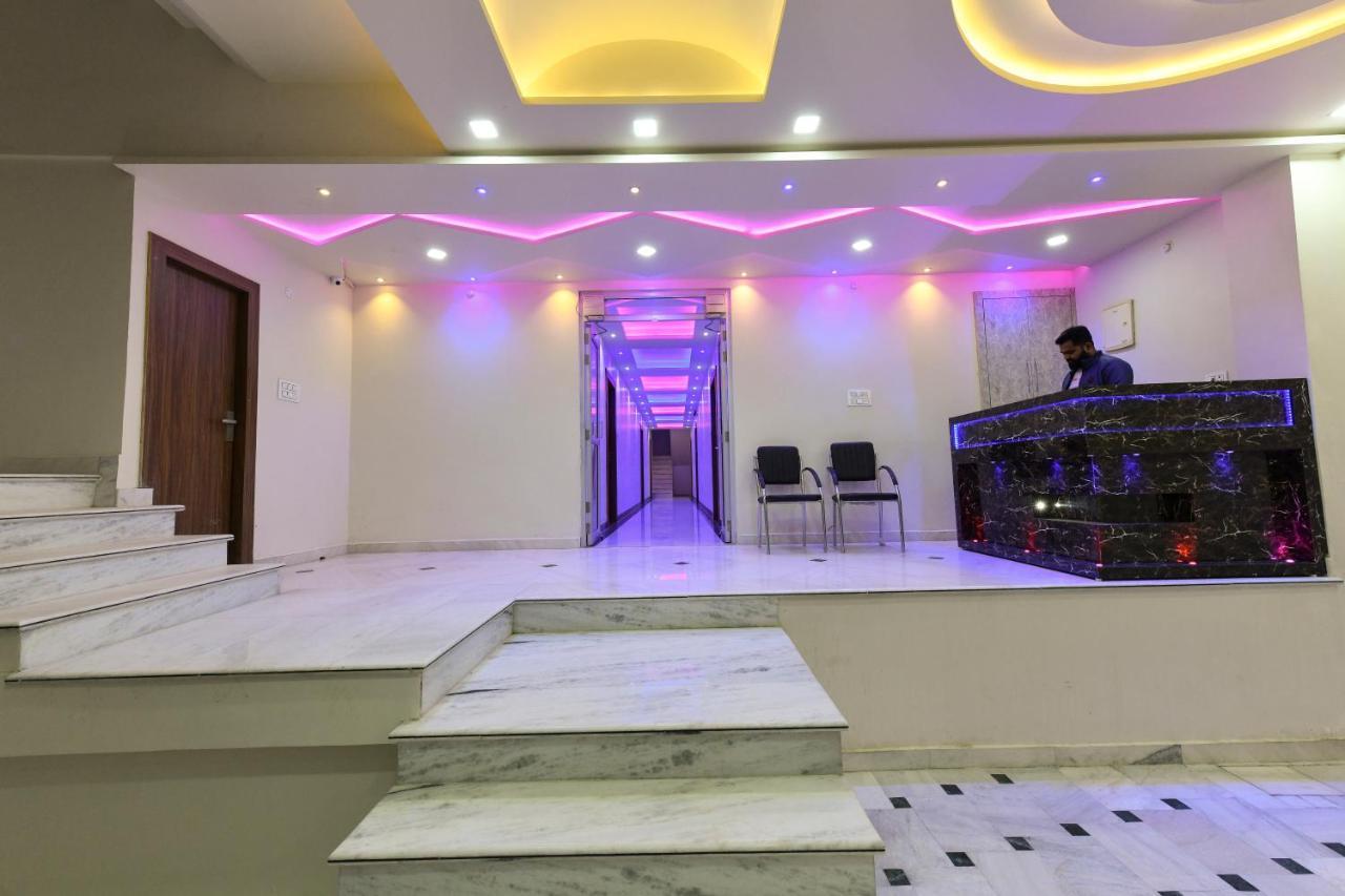 Hn Palace Homestay آغْرا المظهر الخارجي الصورة