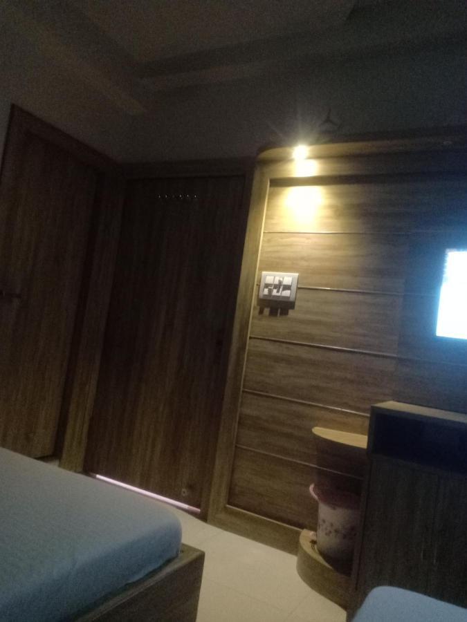 Hn Palace Homestay آغْرا المظهر الخارجي الصورة