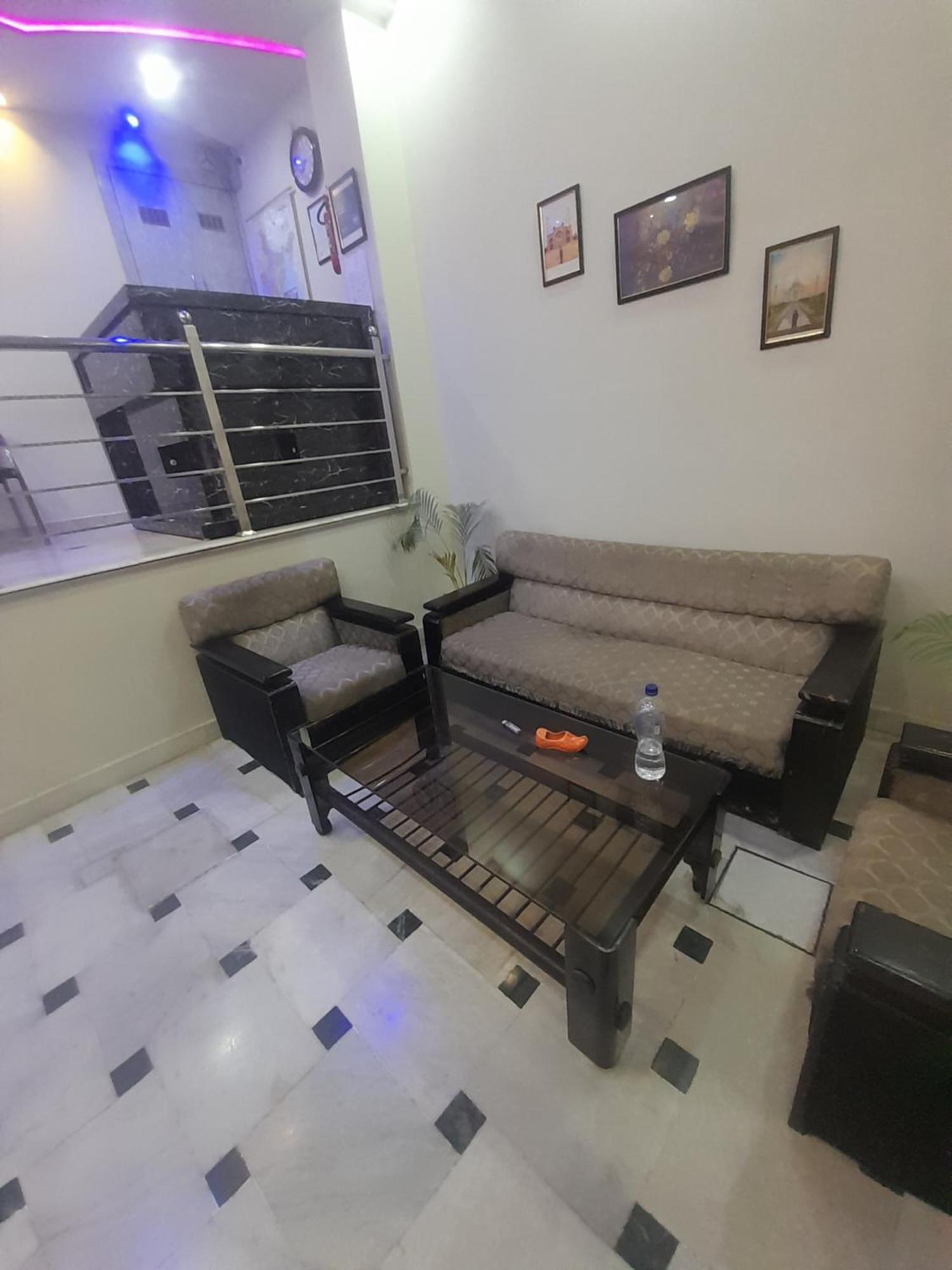 Hn Palace Homestay آغْرا المظهر الخارجي الصورة