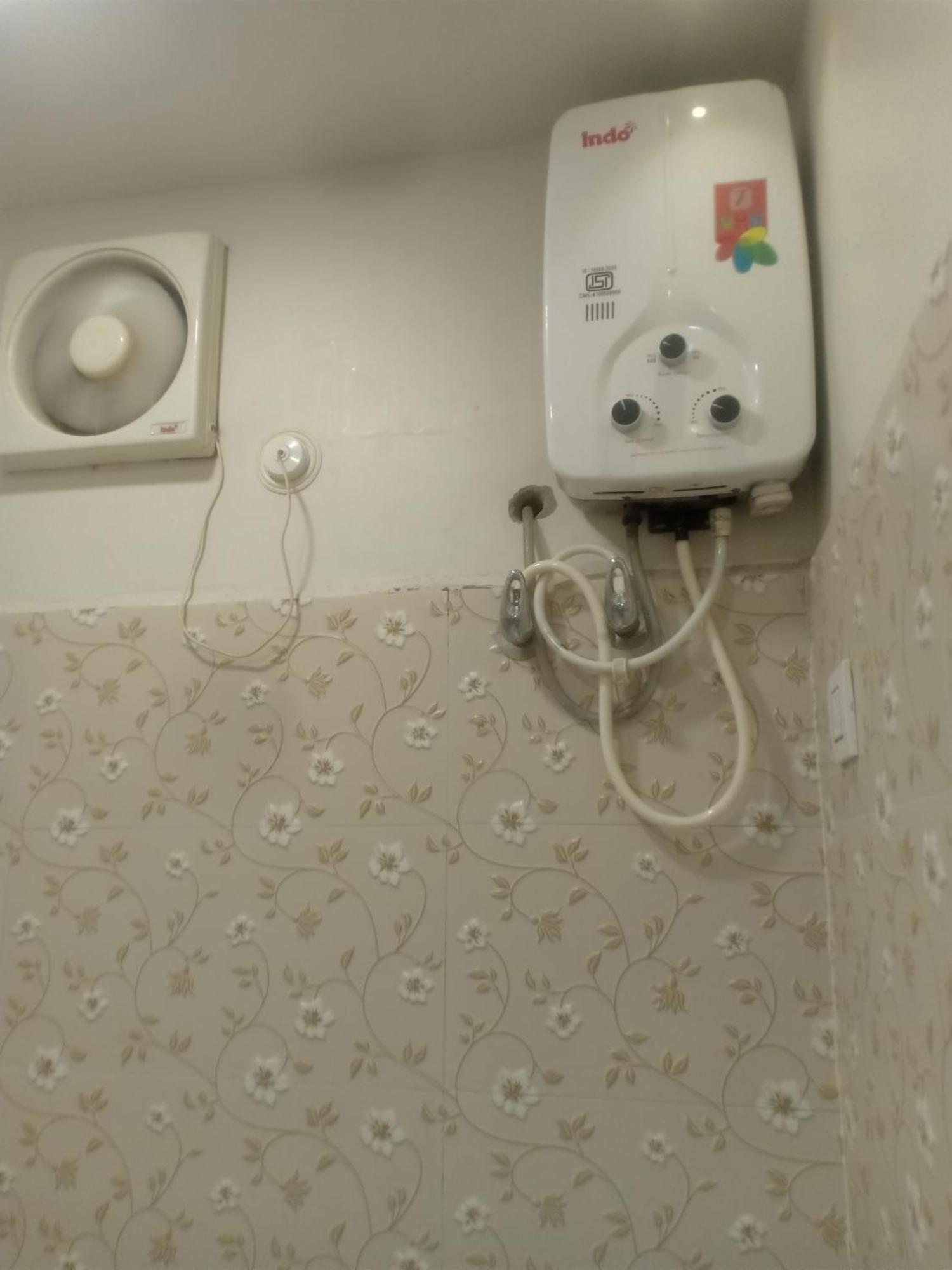 Hn Palace Homestay آغْرا الغرفة الصورة